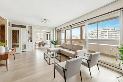 Appartement - 143 m² - 7 pièces