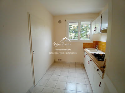 Maison - 82 m² - 5 pièces