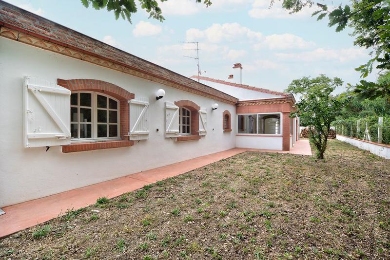 Maison - 210 m² - 6 pièces