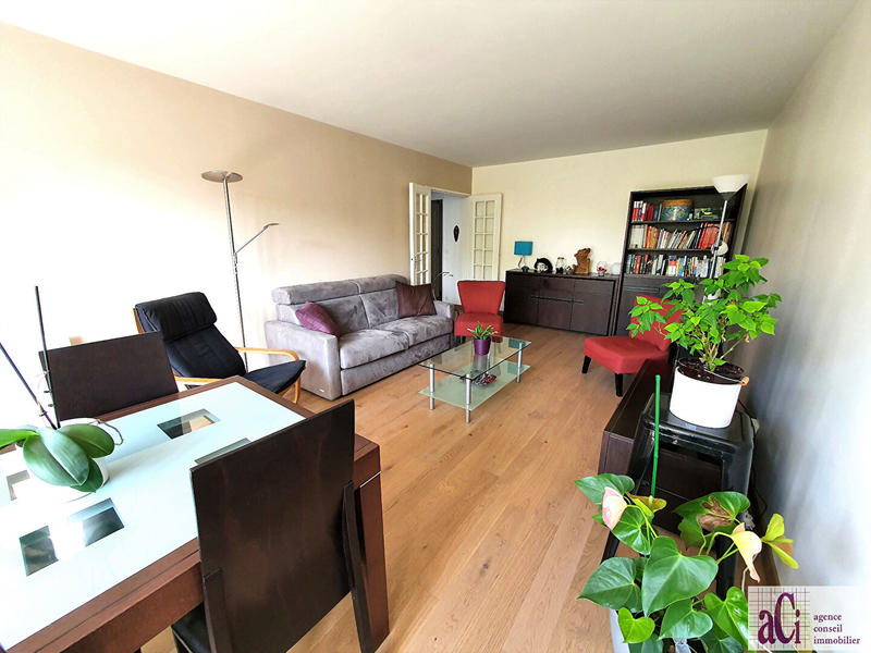 Appartement - 77 m² - 3 pièces