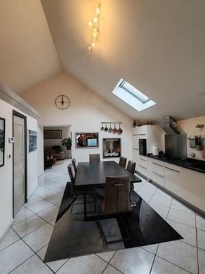 Maison - 175 m² - 8 pièces