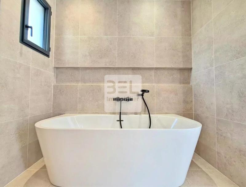 Maison - 145 m² - 6 pièces