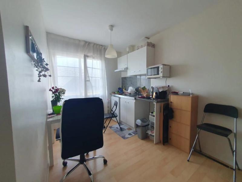 Maison - 270 m² - 10 pièces