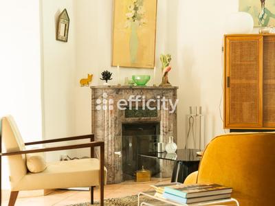 Maison - 236 m² - 6 pièces