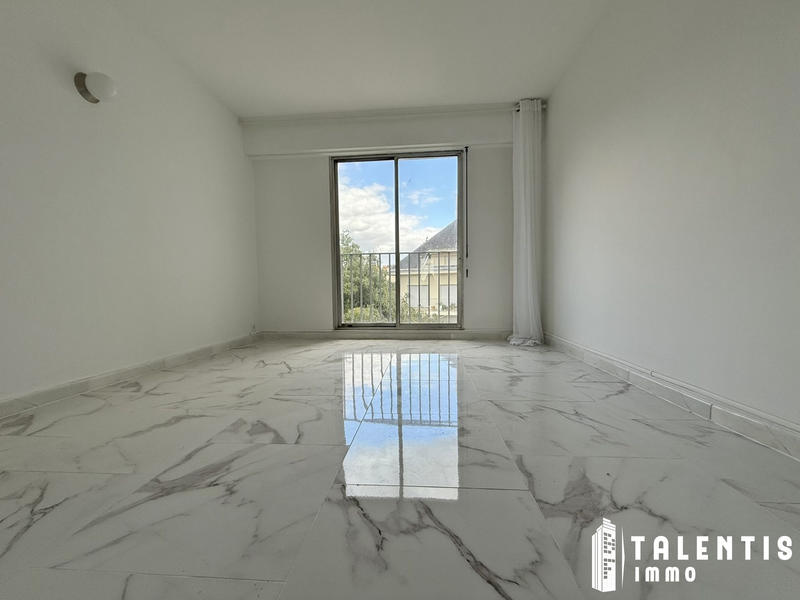 Appartement - 86 m² - 4 pièces