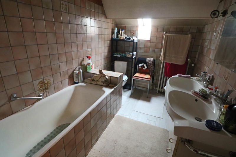 Maison - 147 m² - 7 pièces