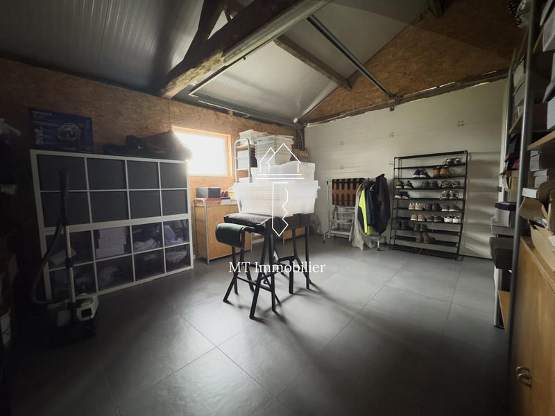 Maison - 280 m² - 9 pièces