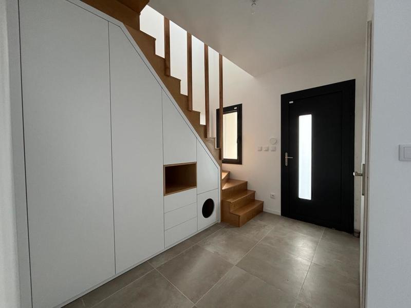 Maison - 98 m² - 4 pièces
