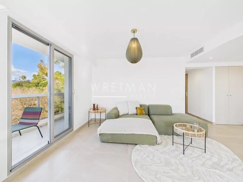 Appartement - 97 m² - 4 pièces