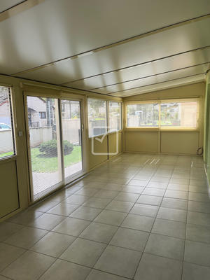 Maison - 102 m² - 4 pièces