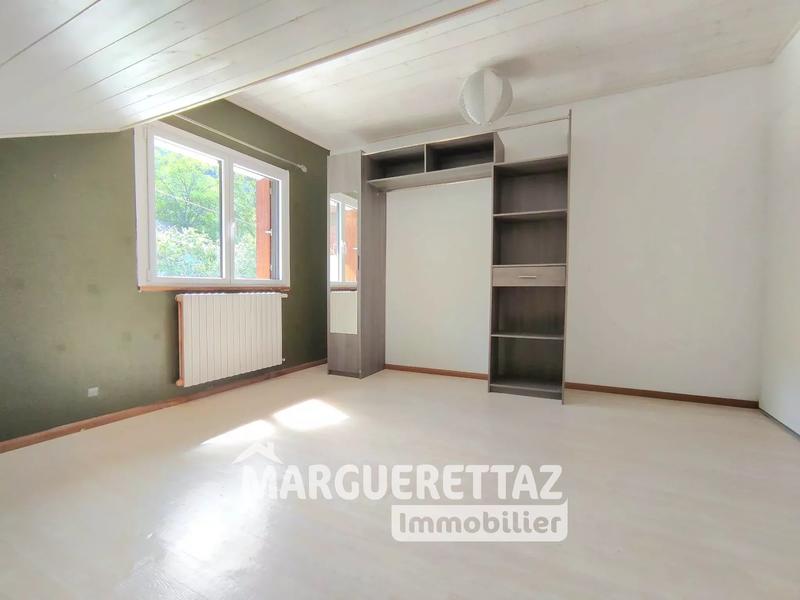 Appartement - 80 m² - 3 pièces