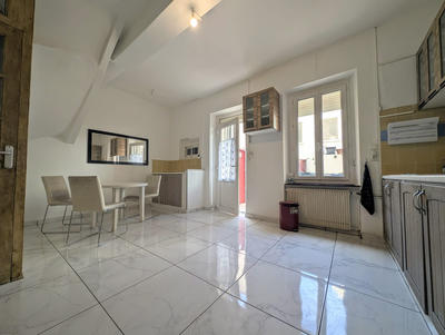 Maison de village - 89 m² - 4 pièces