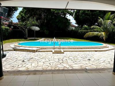 Villa - 134 m² - 5 pièces