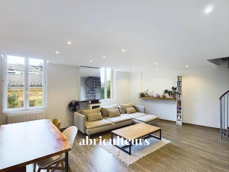 Appartement ancien - 71 m² - 4 pièces