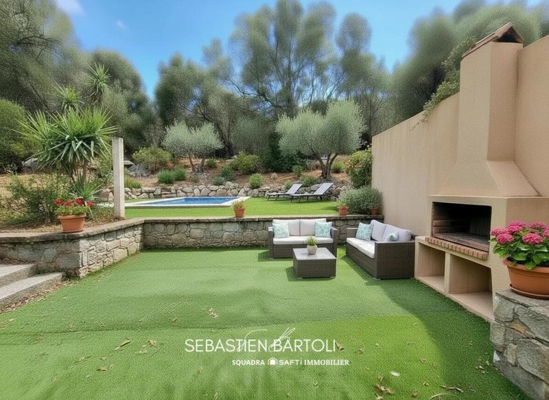 Maison - 140 m² - 5 pièces