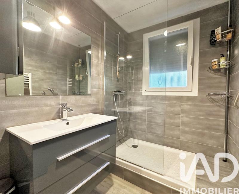 Maison - 138 m² - 6 pièces