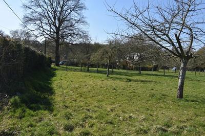 Terrain constructible - 958 m²