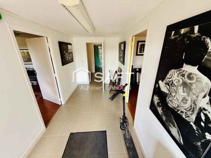 Maison - 202 m² - 7 pièces