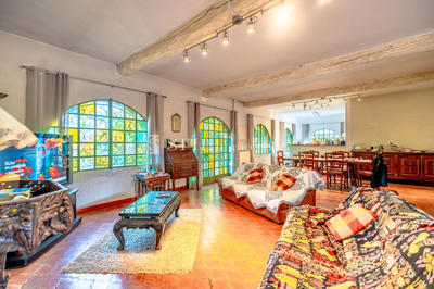 Villa - 240 m² - 10 pièces