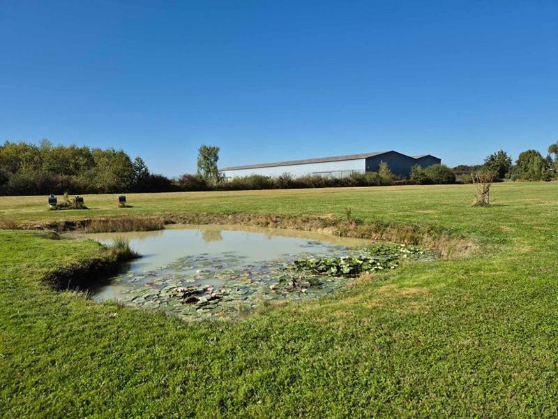 Maison - 250 m² - 6 pièces