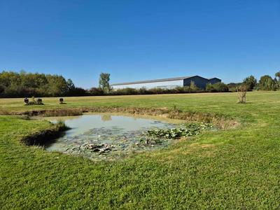 Maison - 250 m² - 6 pièces