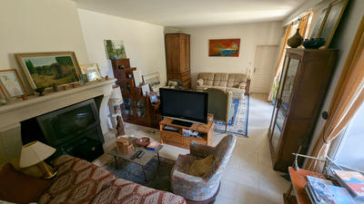 Maison - 340 m² - 13 pièces