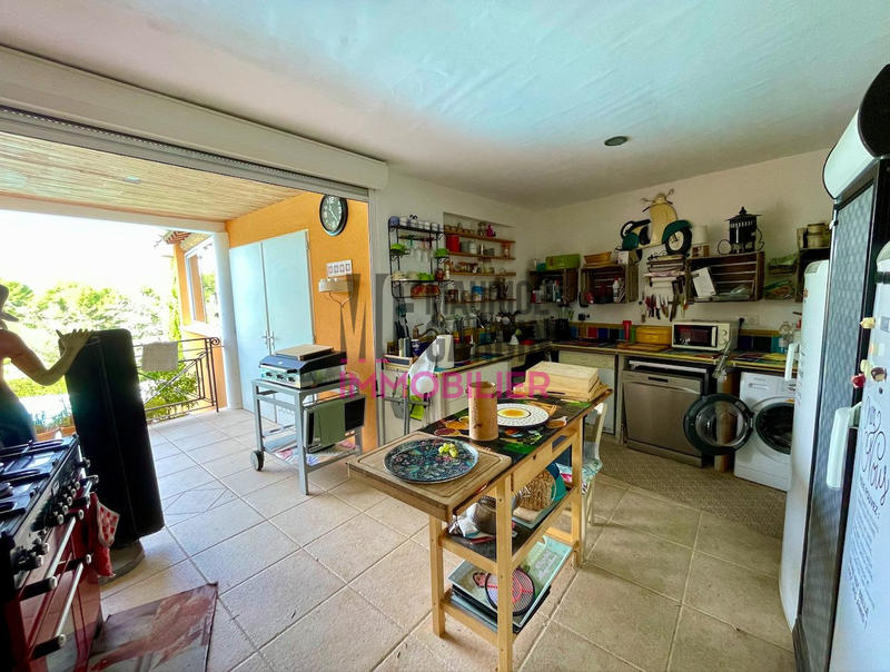 Maison contemporaine - 186 m² - 8 pièces