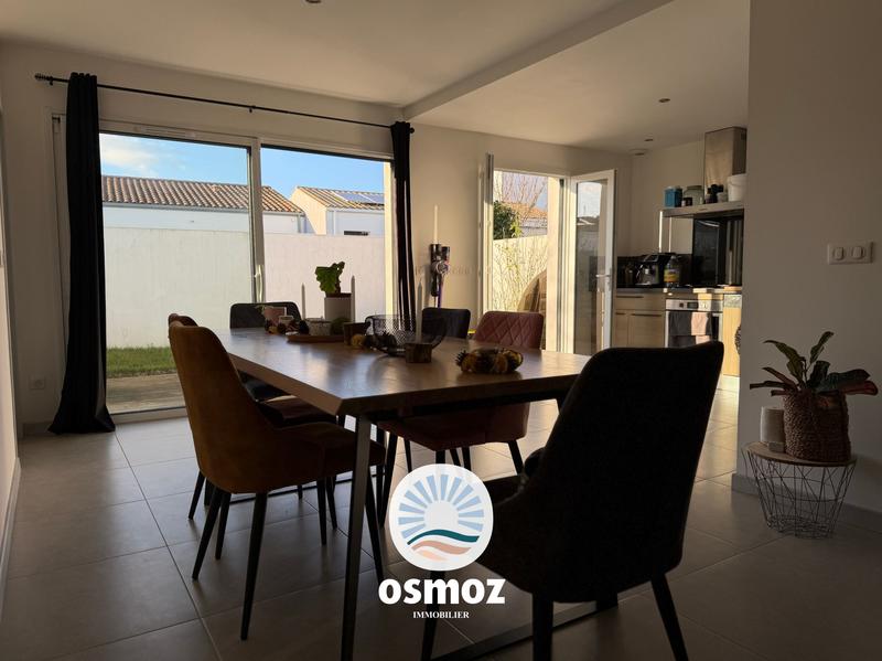 Maison traditionnelle - 87 m² - 4 pièces