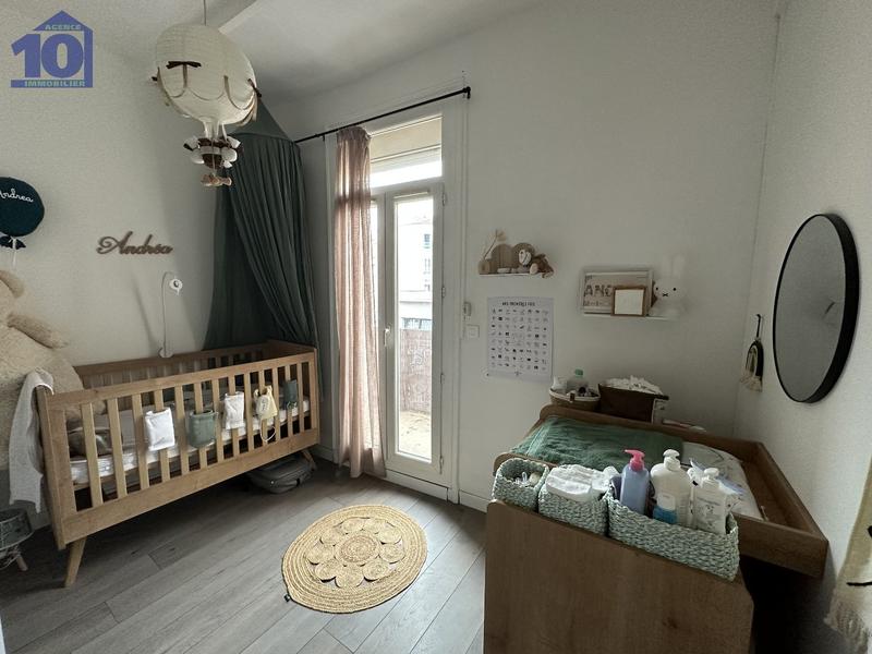 Appartement - 92 m² - 4 pièces