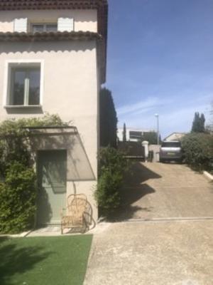 Maison - 200 m² - 5 pièces
