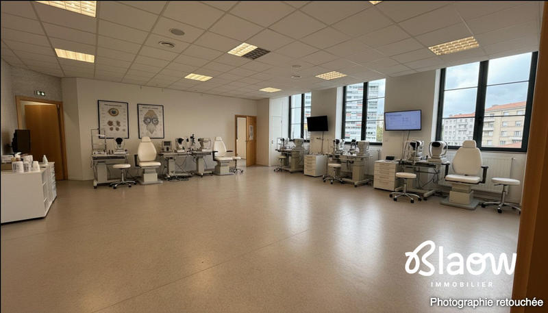 Bureau - 630 m²