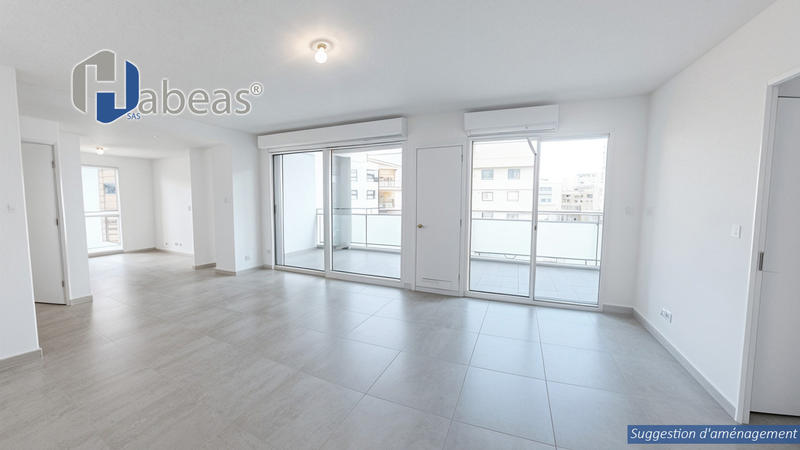 Appartement - 94 m² - 4 pièces