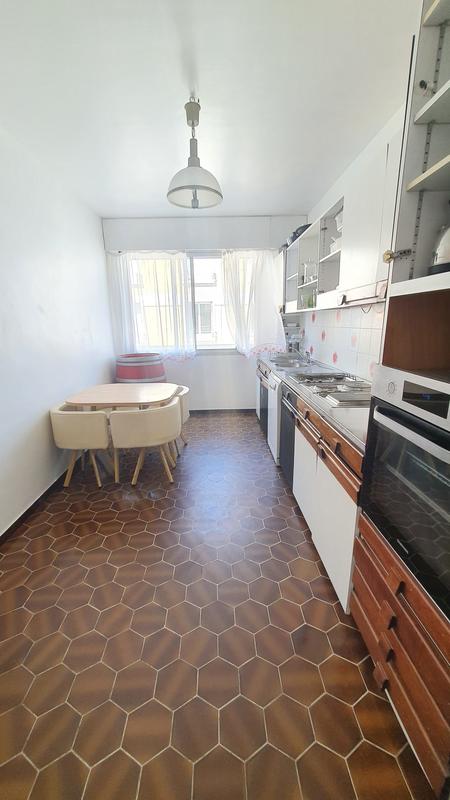 Maison - 270 m² - 8 pièces