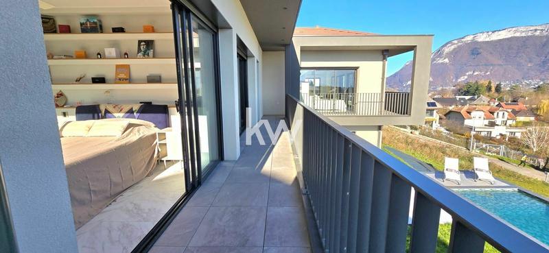 Demeure - 295 m² - 6 pièces