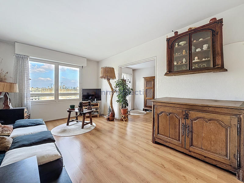 Appartement - 75 m² - 4 pièces