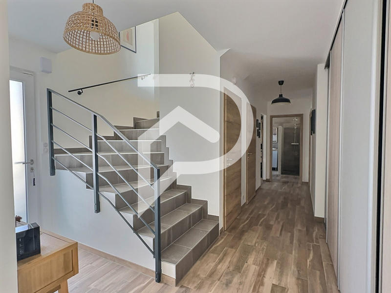 Maison - 145 m² - 7 pièces