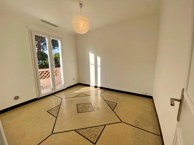 Villa - 93 m² - 6 pièces