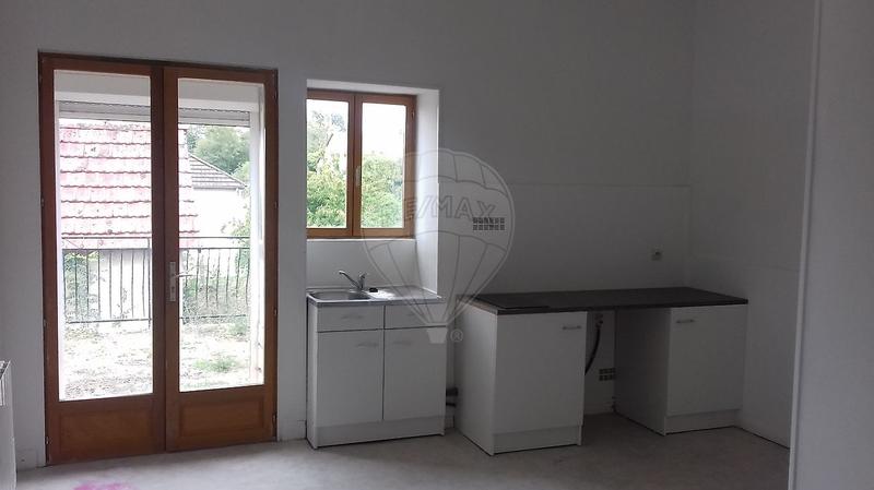 Immeuble - 214 m² - 6 pièces