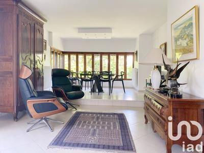 Maison - 175 m² - 8 pièces