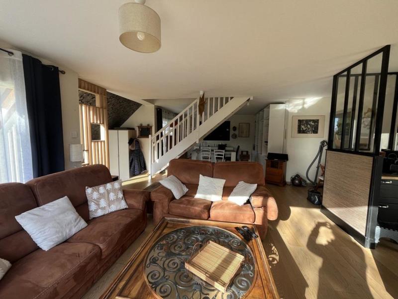 Maison - 162 m² - 10 pièces