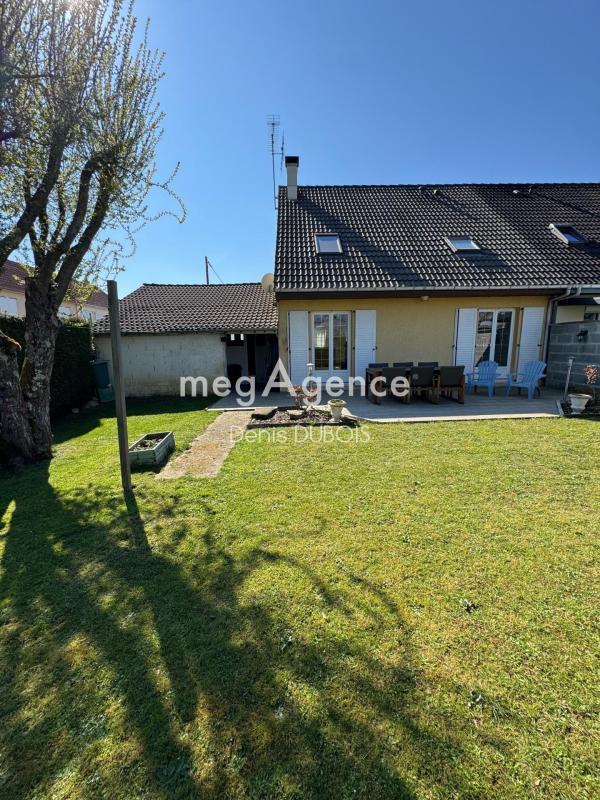 Maison traditionnelle - 110 m² - 5 pièces