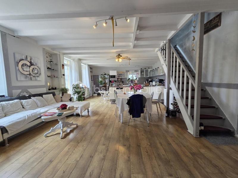 Maison ancienne - 223 m² - 6 pièces