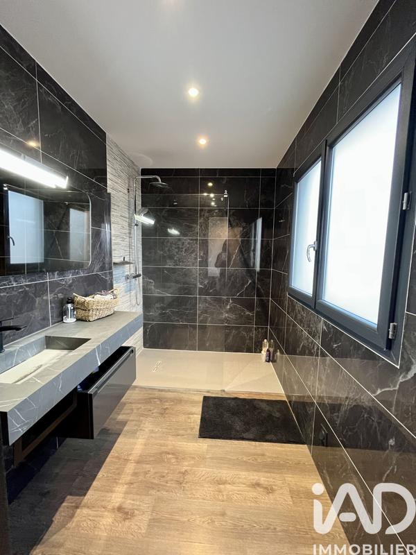 Maison - 152 m² - 5 pièces