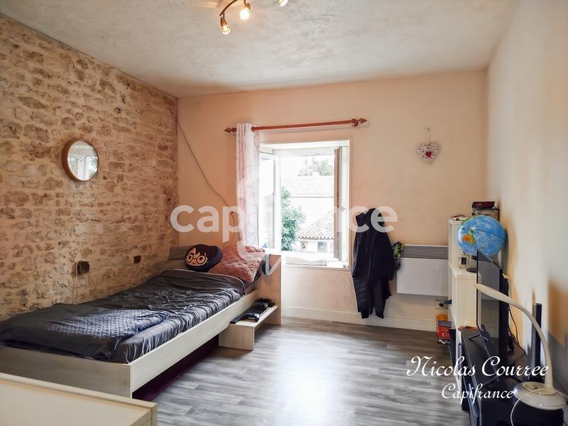 Maison - 206 m² - 8 pièces