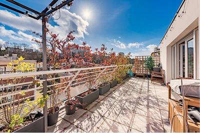 Appartement - 120 m² - 6 pièces