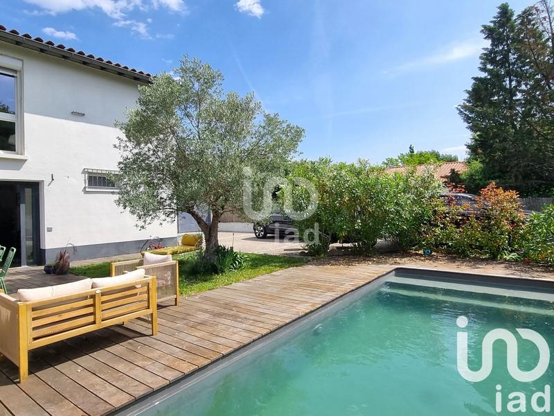 Maison - 199 m² - 6 pièces