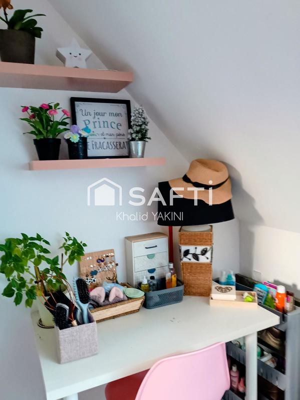 Maison - 90 m² - 5 pièces