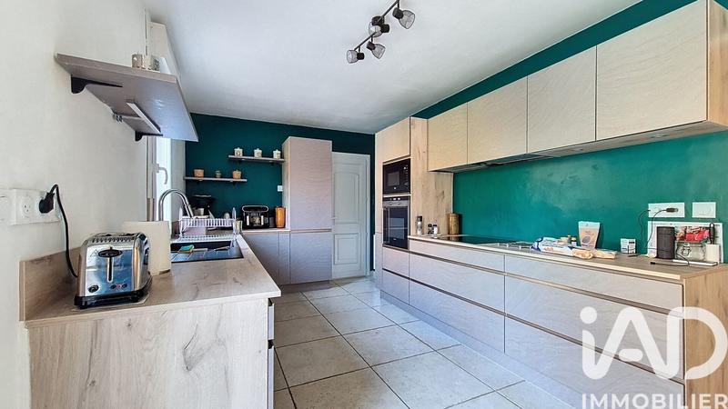 Maison - 210 m² - 7 pièces