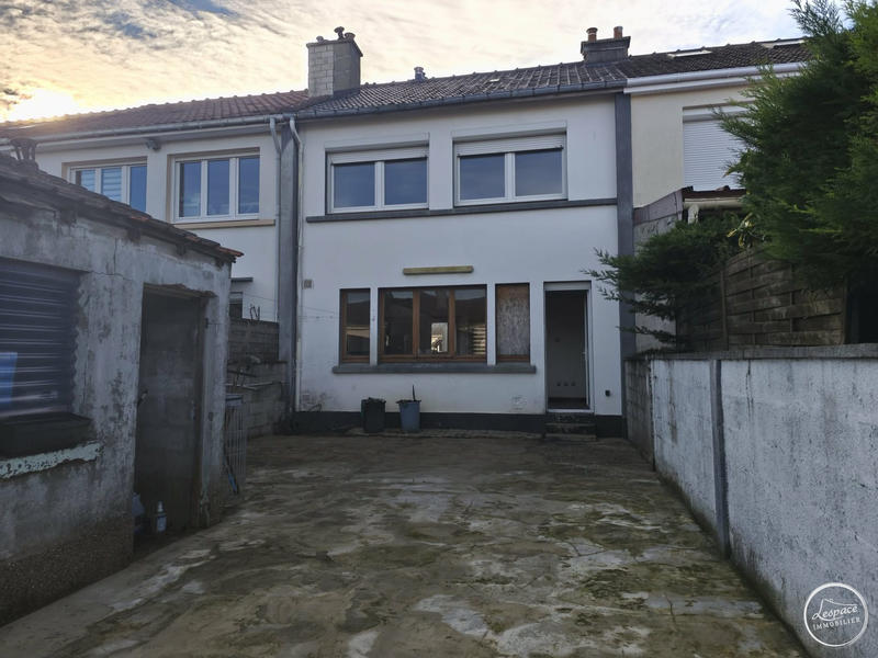 Maison - 80 m² - 5 pièces