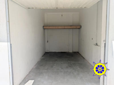 Parking / Garage - 13 m²